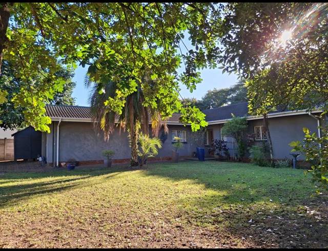 3 BEDROOM HOUSE FOR SALE IN ARBORETUM